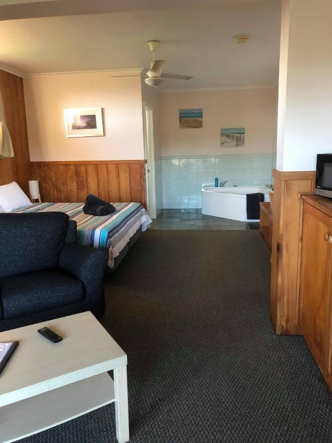 Seaview Norfolk Island Hotel Burnt Pine Bagian luar foto